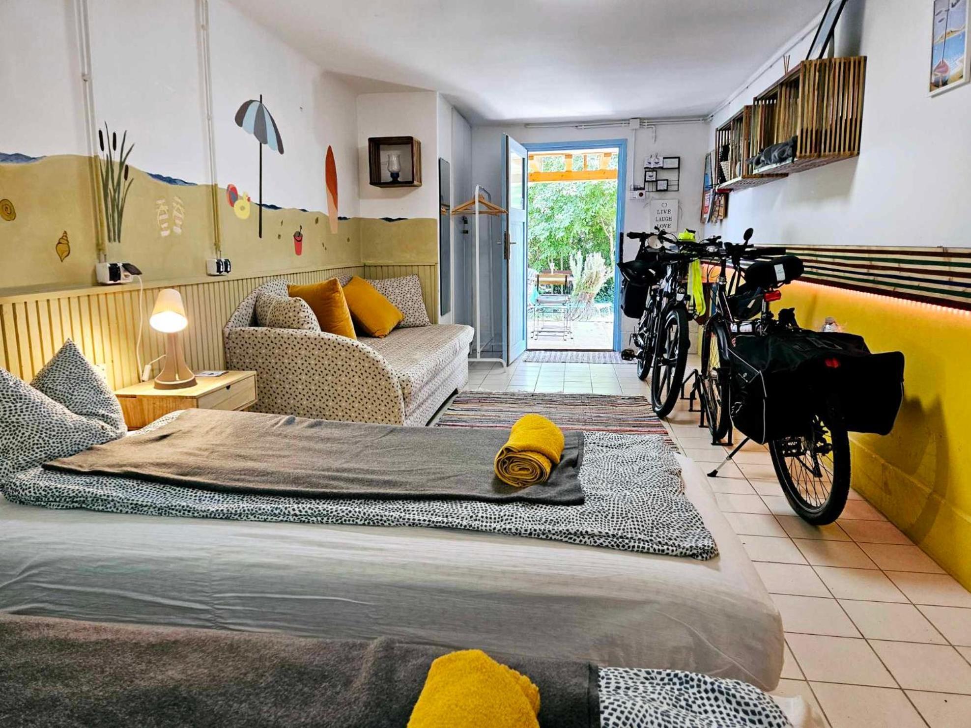 Apartment For Cyclists Ride In Balatonalmadi Exterior photo